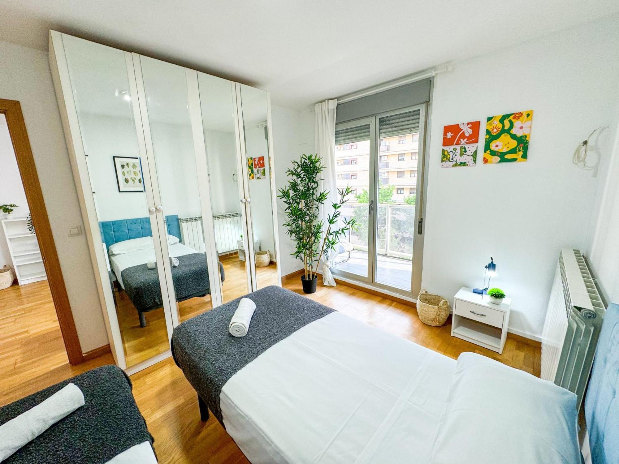 Bielsa Del Pilar Turistea Apartman Zaragoza Kültér fotó
