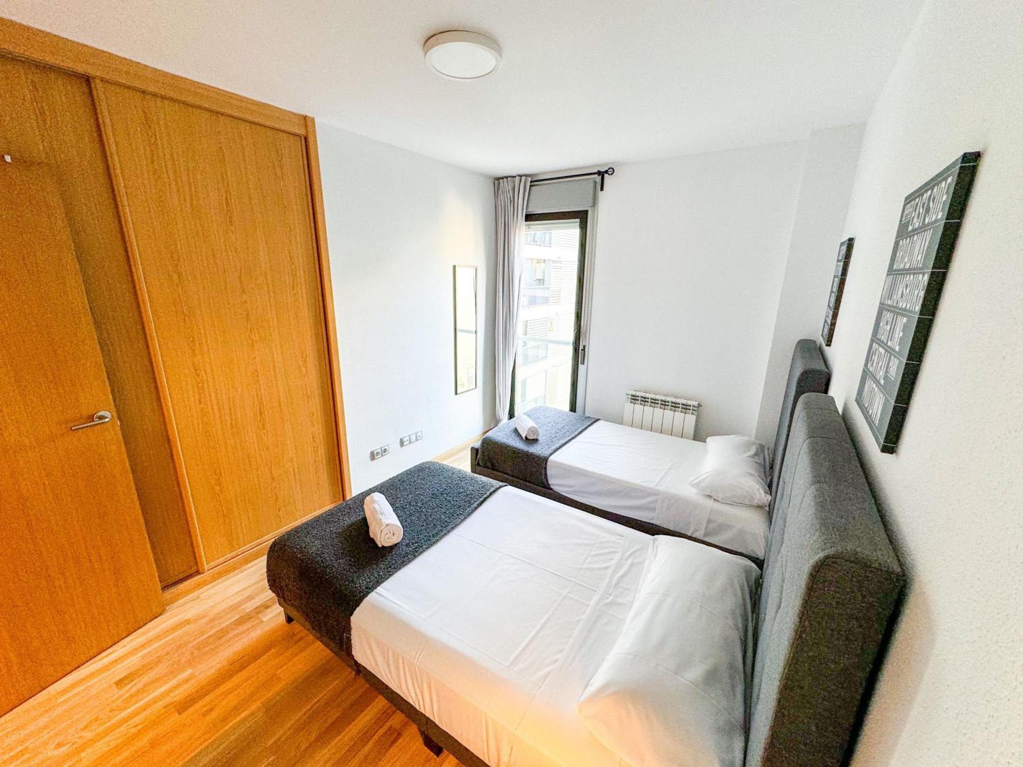 Bielsa Del Pilar Turistea Apartman Zaragoza Kültér fotó