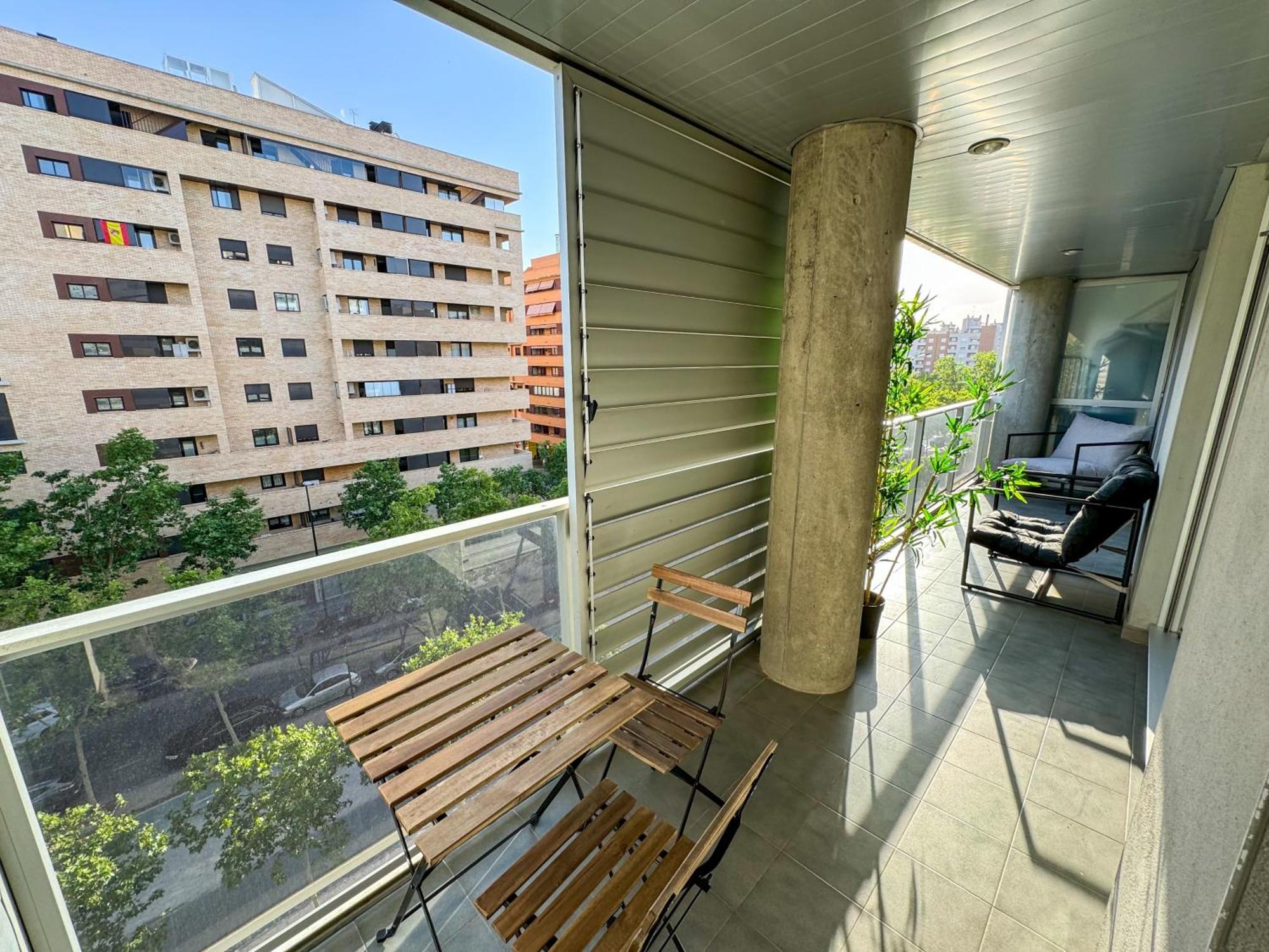 Bielsa Del Pilar Turistea Apartman Zaragoza Kültér fotó